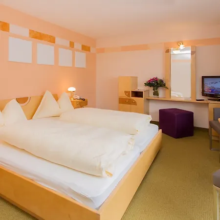 Hotel & Art Kristiana 4*