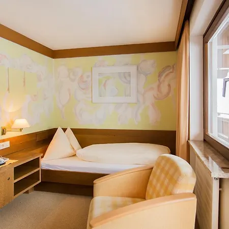 Hotel & Art Kristiana 4*